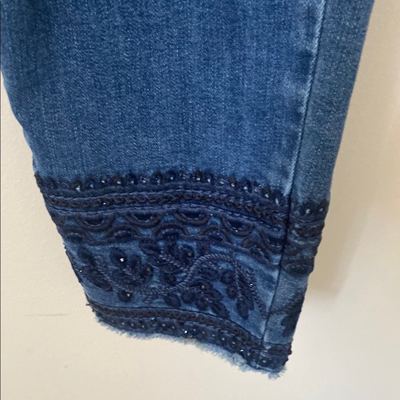 Tribal Blue Cropped Ankle Pants with Faded Wash - Picture 2 of 4